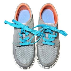 NRS Gray & Blue Canvas Skate Sneakers | Women’s Size 8